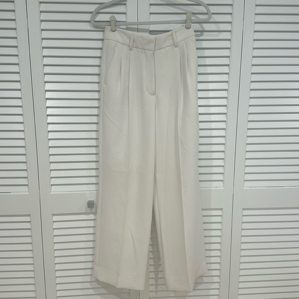 Wilfred by Aritzia Effortless Pants Cream